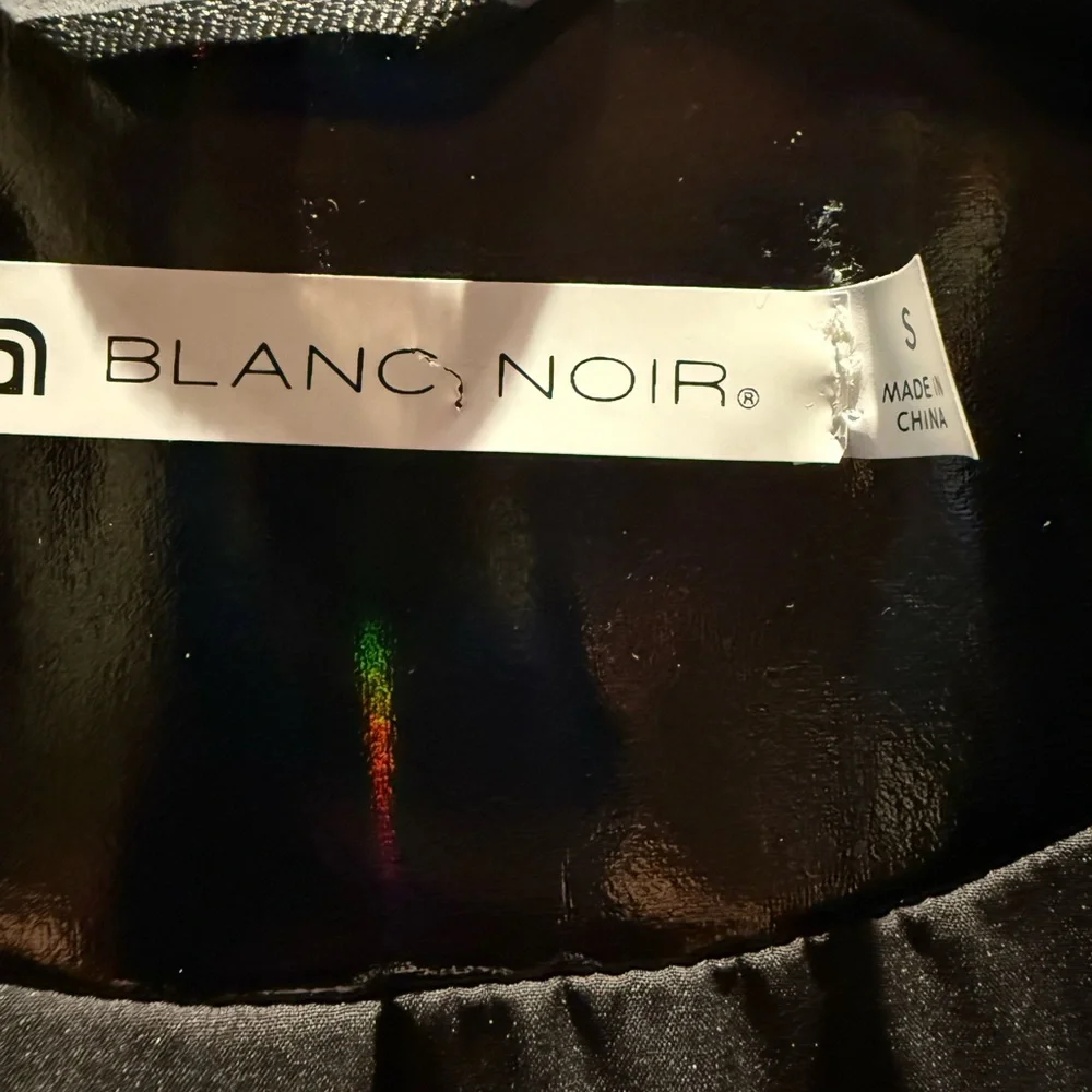 Blanc Noir Shiny Black Outerwear - Picture 2 of 2